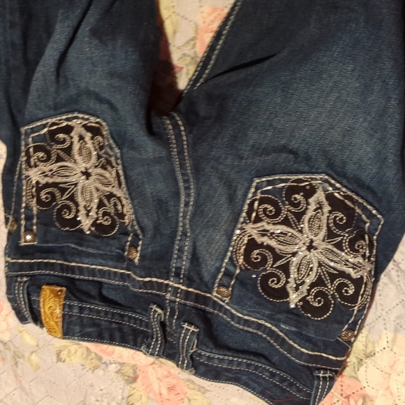 Jeans - Picture 2 of 2